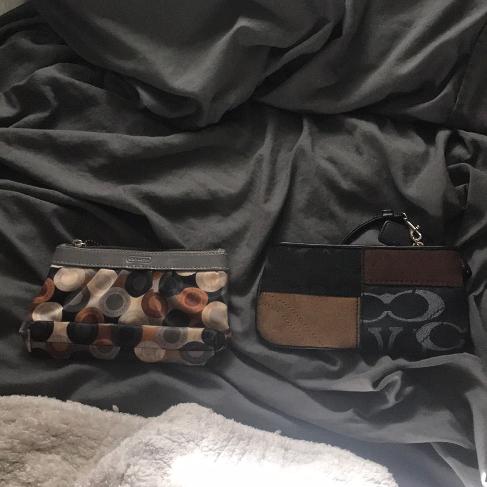 2 vintage coach clutch’s